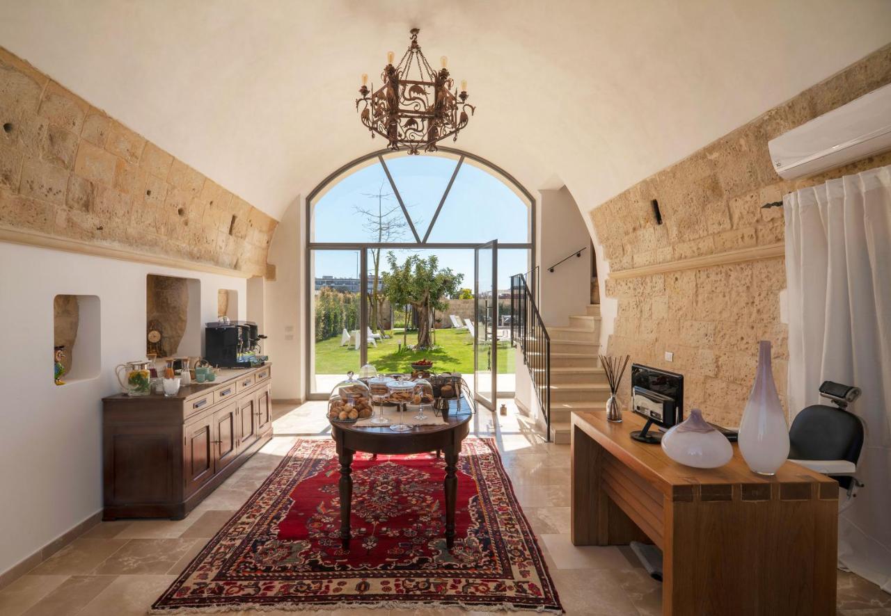 Dimora Oru Bed and Breakfast Lecce Buitenkant foto